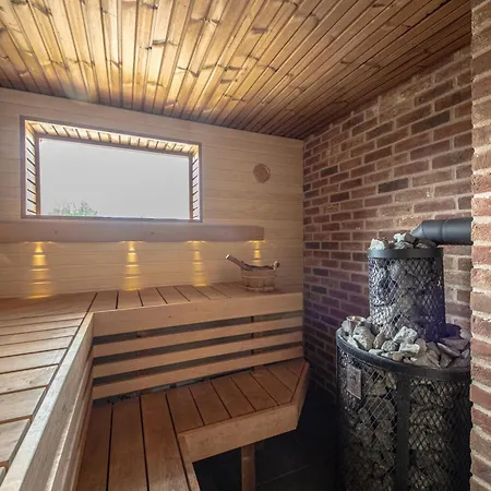 Peremehe Saunamaja Feriehus